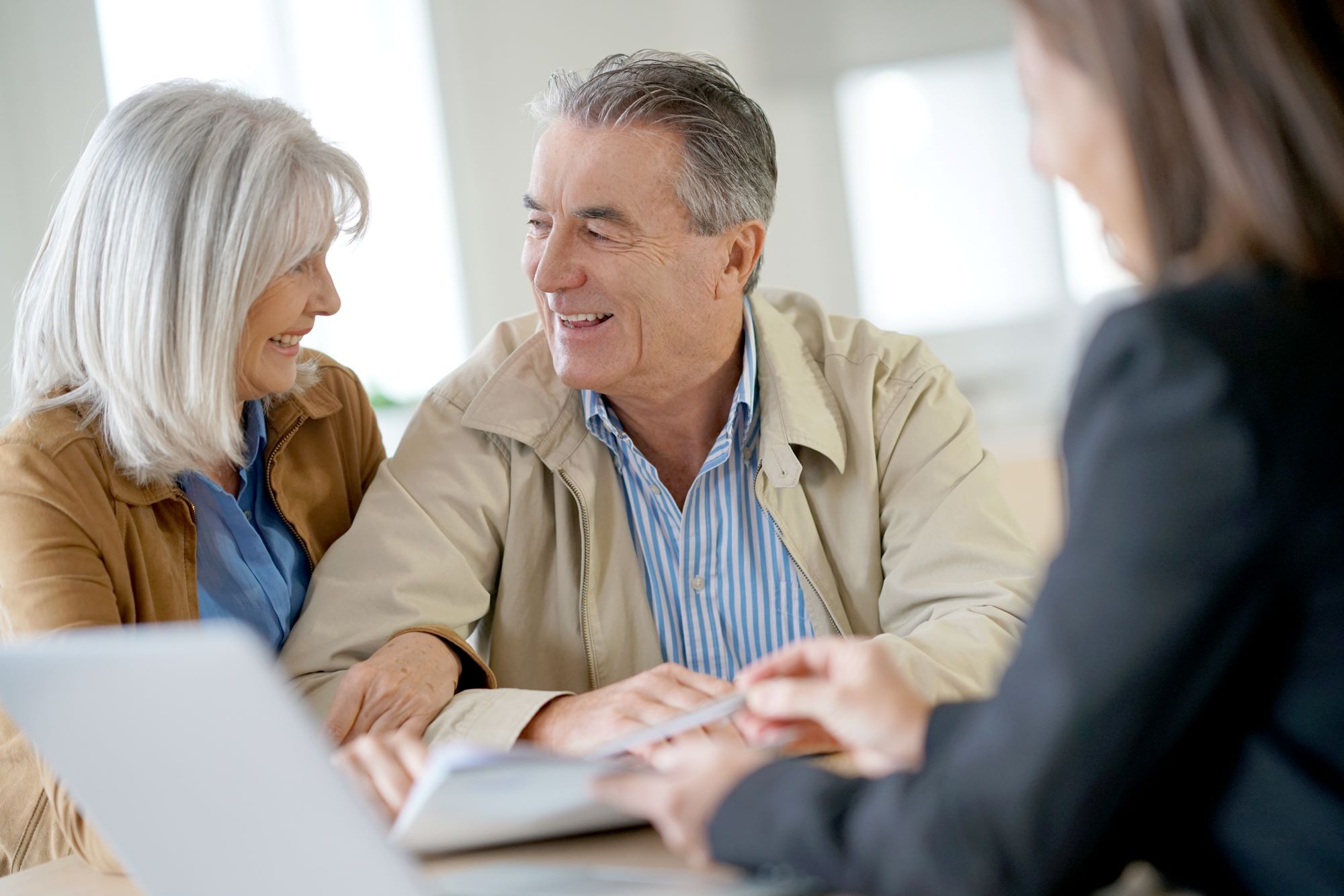 Advisor with their client
